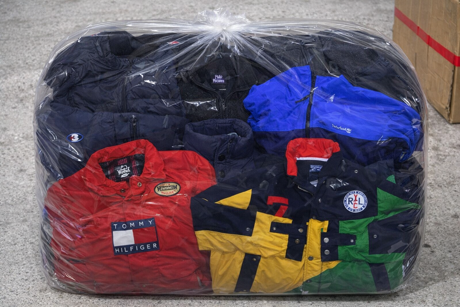 Mix 15 vestes de Marque